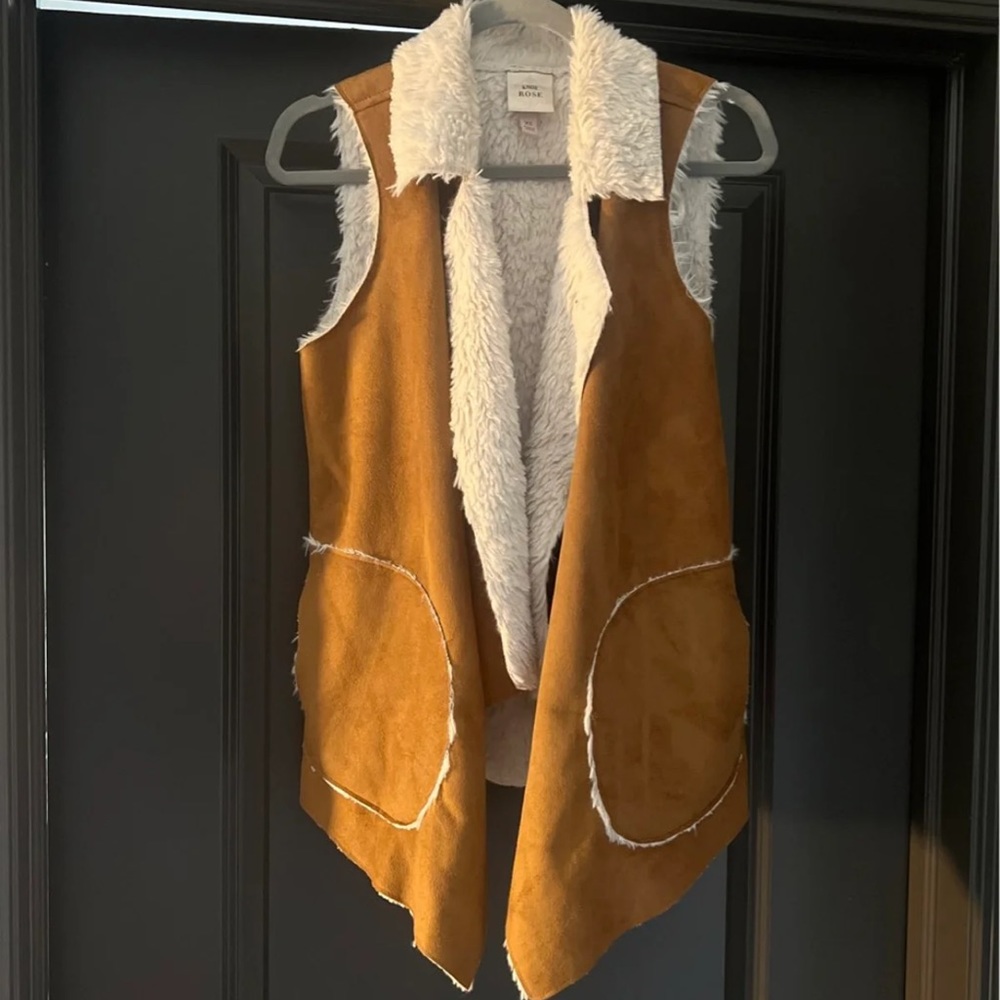 Sherpa suede vest